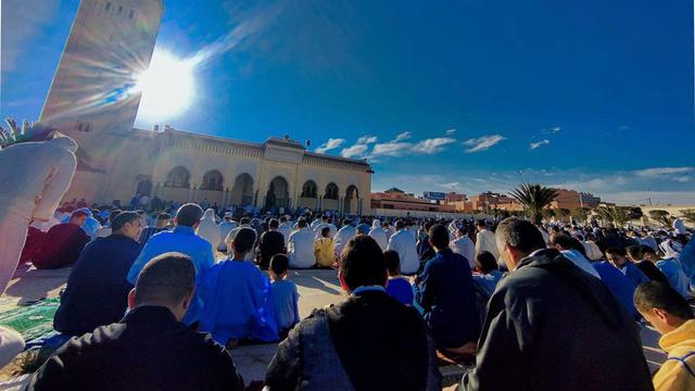 Masjid Moulay Abdel Aziz di Sahara Barat terletak di ibu kotanya Laayoune
