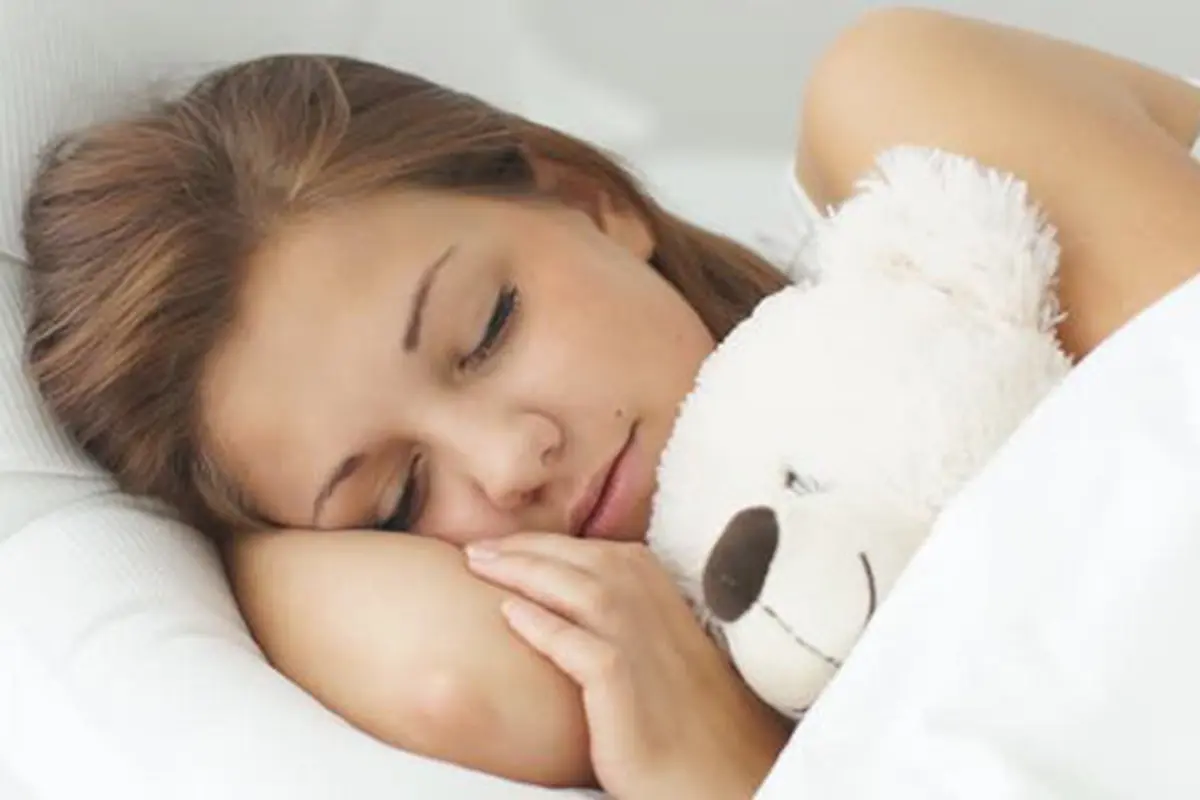 Posisi tidur terbaik saat haid./Copyright shutterstock.com