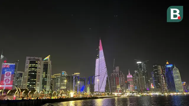 Foto: Menikmati Suasana Malam Corniche, Spot Favorit di Tepi Laut Doha yang Jadi Surga Pejalan Kaki Sepanjang Piala Dunia 2022