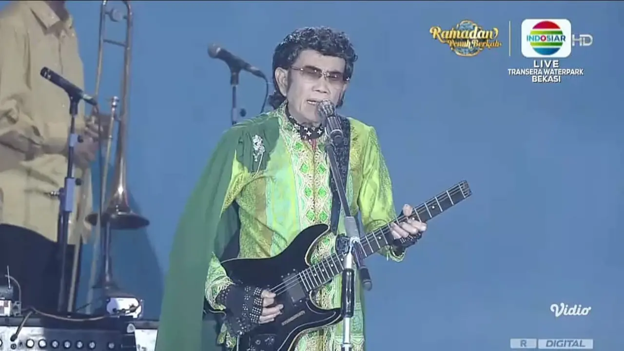 Guncang Transera Waterpark Bekasi, Rhoma Irama & Soneta Group Pukau Ribuan Penonton di Puncak Pesta Raya Ramadan Indosiar
