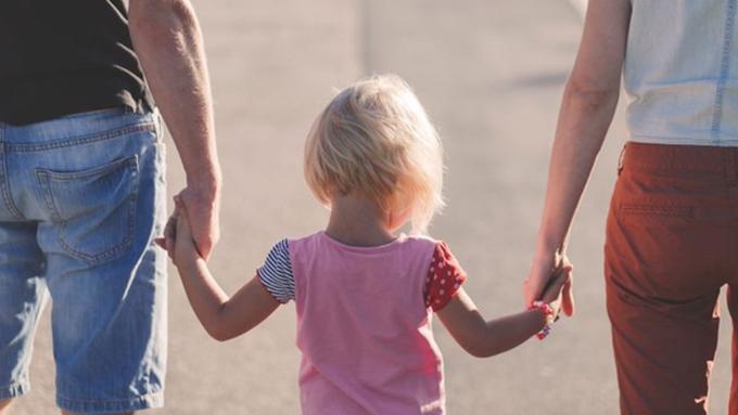 Membangun Lagi Kepingan Hidup Setelah Perceraian Terjadi - Parenting