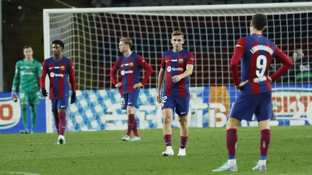 Foto: Wajah Kecewa Skuad Barcelona Setelah Dipermalukan Girona di Liga Spanyol