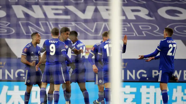Kelechi Iheanacho Gemilang, Leicester City Kandaskan MU 3-1