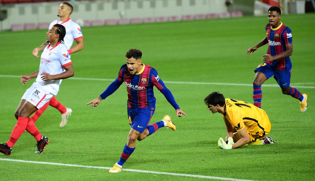 Philippe Coutinho. Barcelona mendatangkannya dengan biaya 135 juta euro pada tengah musim 2017/2018 berkat penampilan menawan bersama Liverpool. Sayang, adaptasinya berjalan lambat dan sempat dipinjamkan ke Bayern Munchen pada 2019/2020. Dalam 90 laga ia baru mengemas 23 gol. (Foto: AFP/Lluis Gene)