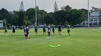 Latihan Timnas Indonesia di Lapangan A SUGBK Jelang Kualifikasi Piala Dunia 2026, Sabtu (31/8/2024). (Bola.com/Hery Kurniawan)