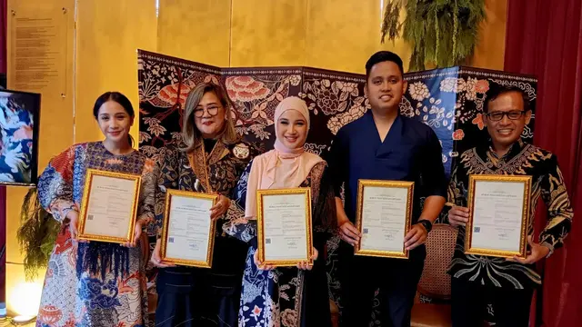 Batik Kendal dengan Kendil Emasnya