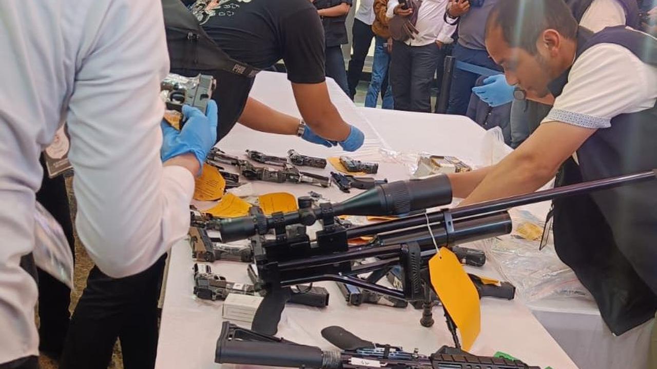 Penampakan Puluhan Senjata Api Ilegal Sitaan TNI-Polri dari Pabrik di Semarang dan Sumedang