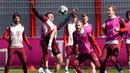 Pemain Bayern Munchen saat mengikuti sesi latihan pada 7 April 2025. (Alexandra BEIER/AFP)