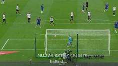 Berita video tembakan mematikan dari Nemanja Matic untuk Chelsea pada musim 2016-2017. This video presented by BallBall.