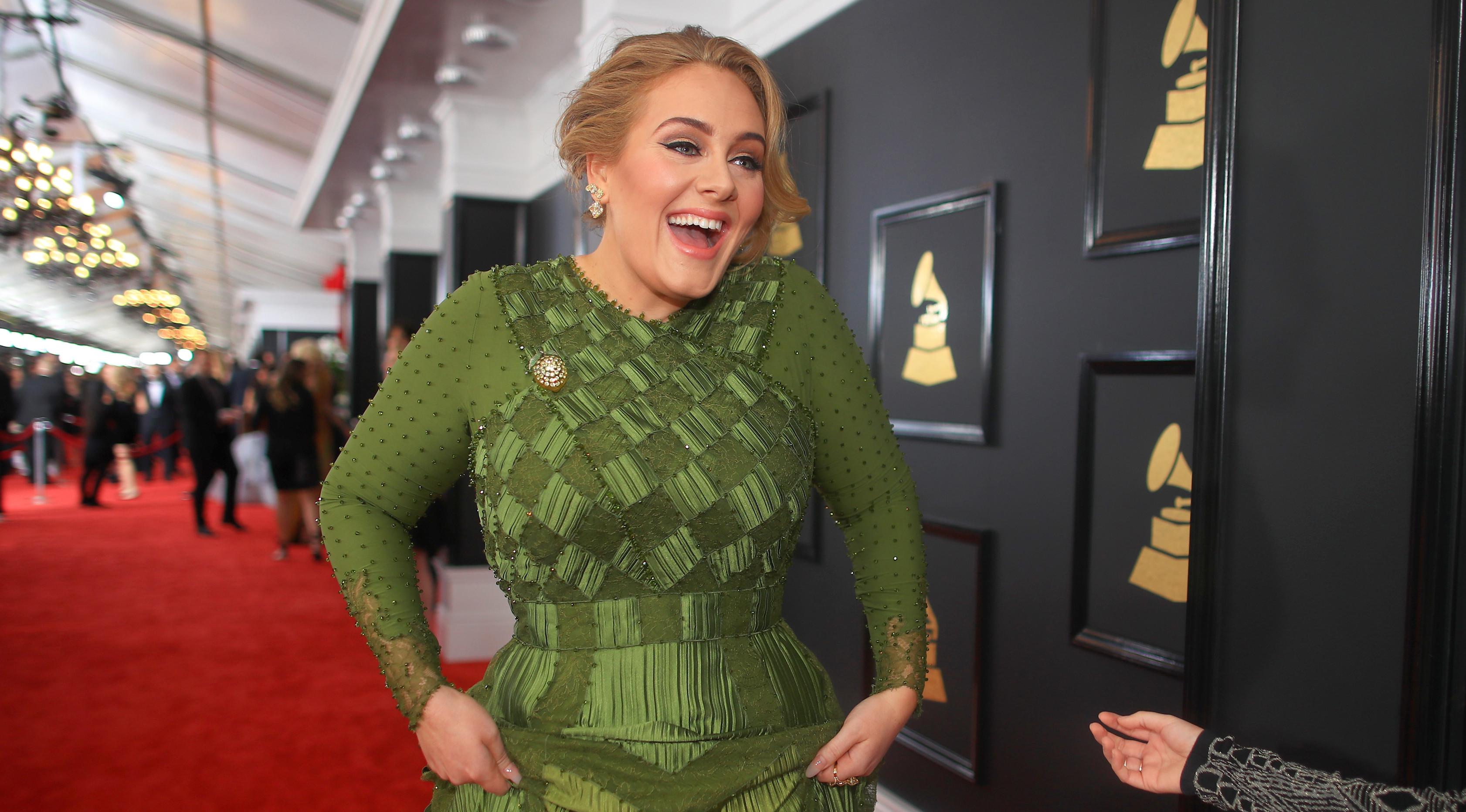 Dikritik Soal Tubuh Gemuknya Ini Kata Adele Showbiz Liputan6 Com