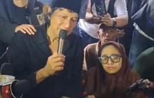 Tak Kuasa Menahan Kesedihan, Ikang Fauzi Pingsan 4 Kali Sebelum Marissa Haque Dimakamkan