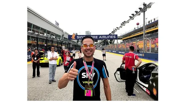 6 Potret David Tjiptobiantoro, Pembalap yang Dikabarkan Dekat dengan Julie Estelle
