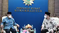 Ketua Umum PP Muhammadiyah Haedar Nashir menerima secara langsung rombongan Partai Ummat yang dipimpin Ketua Umum DPP Partai Ummat Ridho Rahmadi.
