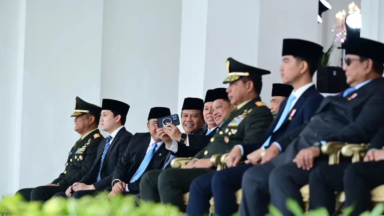 Mendagri Muhammad Tito Karnavian menghadiri Upacara Praspa TNI dan Polri Tahun 2026 di halaman depan Istana Merdeka, Jakarta, Rabu (22/7/2026).