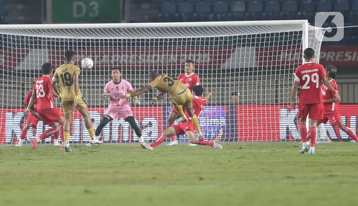 Hingga akhir pertandingan, tidak ada lagi gol tercipta. (Liputan6.com/Helmi Fithriansyah)