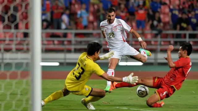 Siwarak Tedsungnoen (Timnas Thailand)