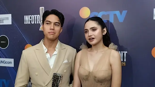 Raih Wedding of the Year Infotainment Awards, El Rumi dan Syifa Hadju Kenang Kemenangan Best Couple