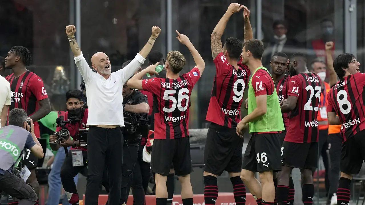 Foto: AC Milan dan Inter Sama-sama Menang, Penentuan Gelar Juara Harus Dituntaskan hingga Pekan Terakhir