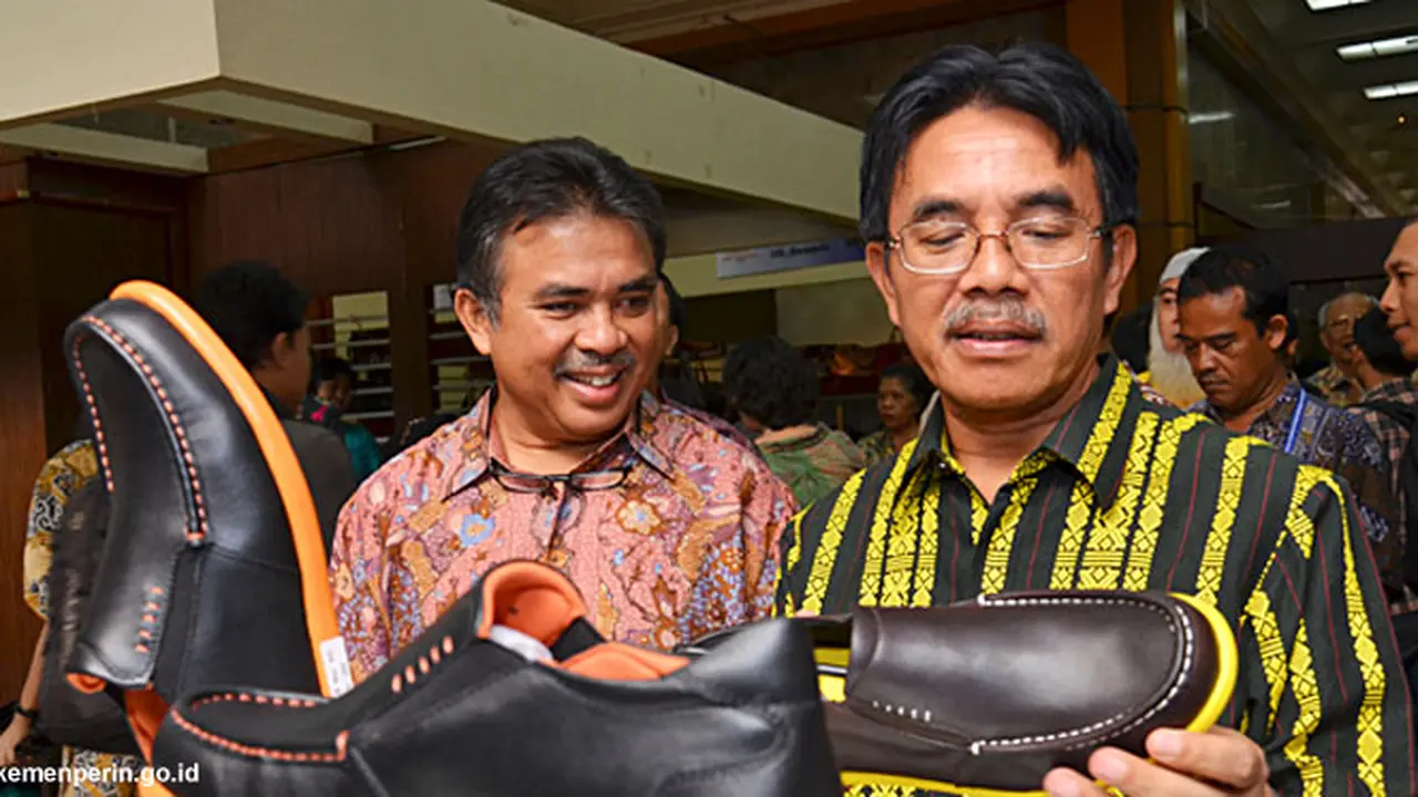 kemenperin-ramon-bangun-131022b.jpg