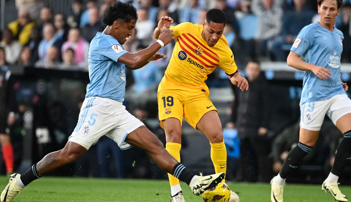 Bertandang ke markas Celta Vigo, skuad asuhan Xavi Hernandez menang tipis 2-1.  (MIGUEL RIOPA/AFP)