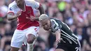 Hanya beberapa menit usai gol Declan Rice, Arsenal menambah keunggulan menjadi 3-1 lewat kontribusi Gabriel Jesus. (AP Photo/Kirsty Wigglesworth)