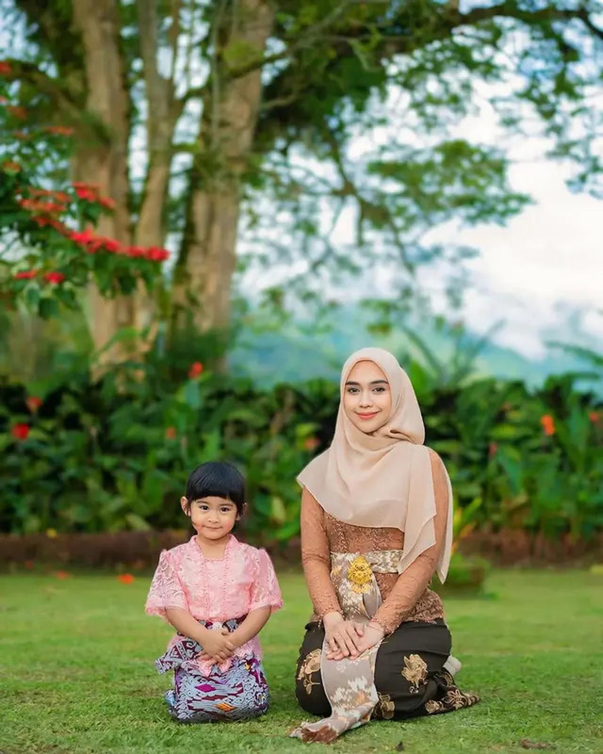 7 Potret Ria Ricis dan Moana Liburan Lebaran di Bali dan Sumba, Nikmati Keindahan Alam