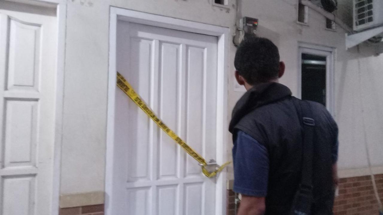 Saat berada di kantor polisi, Linda diberi tahu kedalaman luka akibat gorokan senjata tajam di leher korban sekitar tujuh sentimeter. Pembunuhan sadis itu terjadi pada Kamis (7/9) malam sekira pukul 23.00 WIB.<br>
