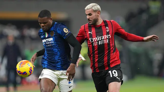 FOTO: AC Milan Main Imbang Lawan Inter Milan di San Siro