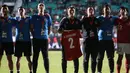 Kini perjuangan Timnas Indonesia U-16 tinggal selangkah lagi untuk menjadi juara dan tentu semangat Alfin Lestaluhu yang terpatri di dada setiap penggawa Garuda Asia setidaknya mampu memberi tambahan moril di laga final nanti untuk menggenggam trofi juara. (Bola.com/Bagaskara Lazuardi)