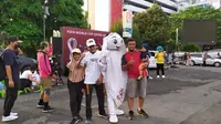 Masyarakat Bandung dan Semarang Antusias Sambut Maskot Piala Dunia 2022 La'eeb
