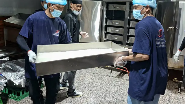Kunjungan ke dapur katering konsumsi jemaah haji Indonesia, Safwat Al-Wisam Company, di Makkah, Senin 11 Mei 2026.