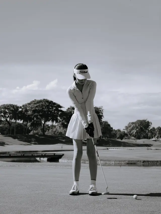 7 Potret Yoriko Angeline Geluti Hobi Main Golf Ini Selalu Tampil Menawan