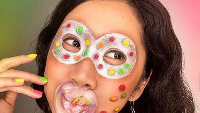 Kuliner Indonesia, Jajanan Jadul Jadi Konsep Face Painting. (dok.Instagram @niaingrid/https://www.instagram.com/p/CBMIJQBHYAt/Henry)