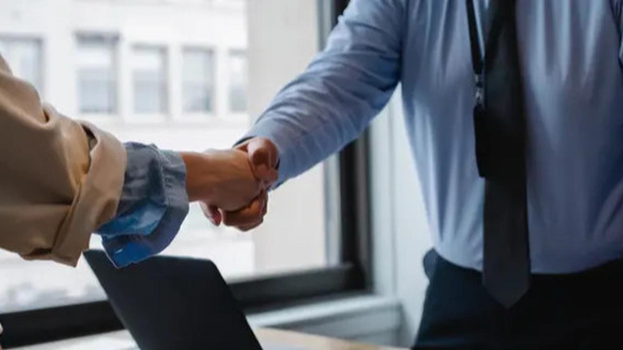 5 Sikap Positif untuk Menemukan Kebahagiaan di Setiap Tahap Kehidupan