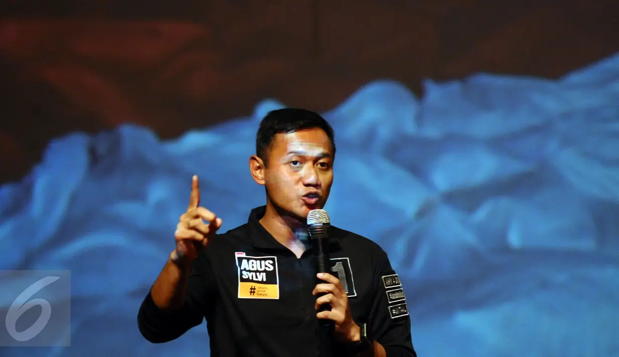 Cagub DKI Jakarta, Agus Harimurti Yudhoyono (AHY) menyampaikan pandangan pada Young Voters Festival di TIM, Jakarta, Selasa (31/1). Jelang pelaksanaan Pilkada, KPUD DKI Jakarta menyelenggarakan Young Voters Festival. (Liputan6.com/Helmi Fithriansyah)