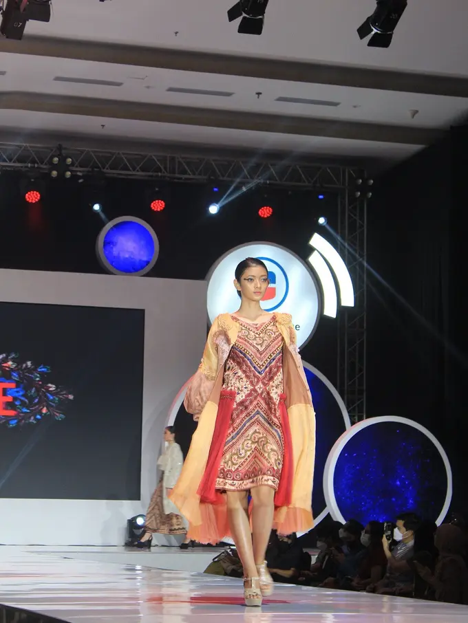 LaSalle College Tampilkan Keindahan Kain Nusantara dalam Sphere Creative Show 2022
