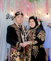 Usai menangkan medali emas di PON XXI Aceh-Sumut, Nurul Akmal dipersunting sang kekasih. Digelar secara sederhana, Nurul Akmal dan Rizaldi Widia Nanda menikah dalam balutan adat Jawa[ [@nurulakmal_12]