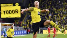 Erling Haaland merupakan pencetak gol terbanyak di Liga Jerman musim 2021/2022 hingga pekan ini. Mesin gol Borussia Dortmund tersebut tercatat telah mencetak tujuh gol dan lima assist dari lima penampilannya di Bundes Liga. (AP/Bernd Thissen)
