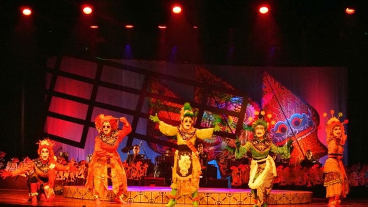 Menyaksikan kehidupan kota korup di panggung Teater Koma