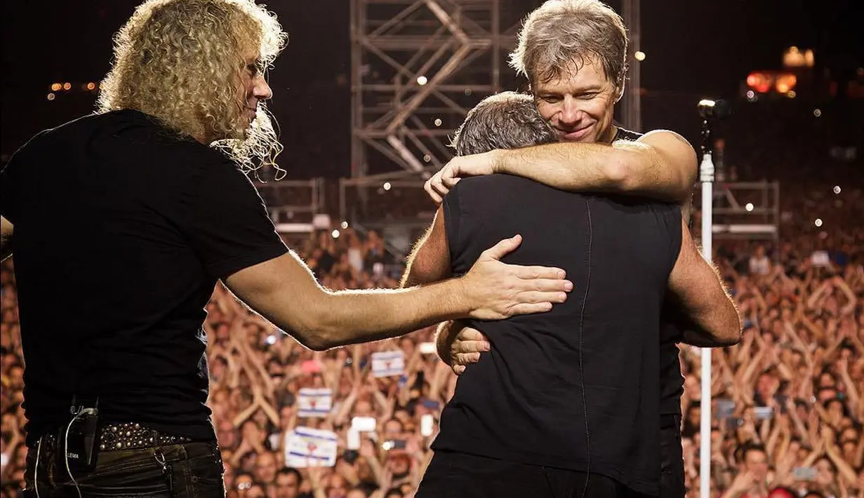 Akan melakukan tur, hal ini dimanfaatkan agar penjualan album bisa meningkat drastis. (instagram/bonjovi/davidbergman)