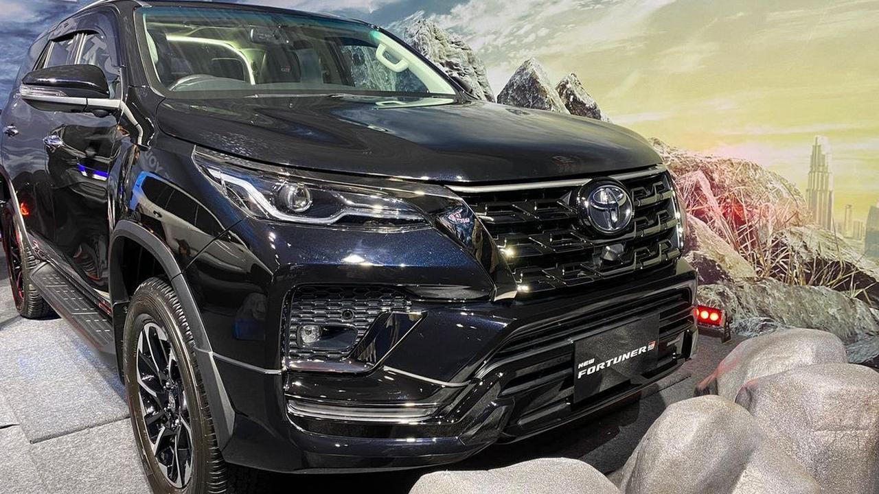 Fortuner Diesel yang diproduksi oleh Toyota
