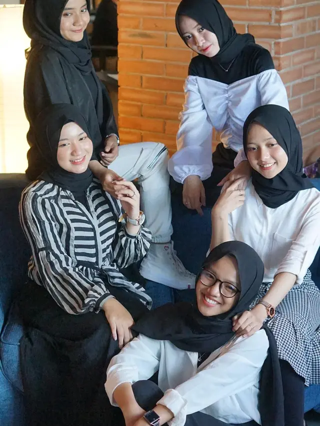 Putih Abu-Abu