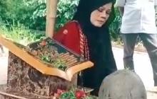 Heboh Penyanyi Minang Syuting Video Klip di Makam Nia Kurnia Sari, Pihak Keluarga Buka Suara