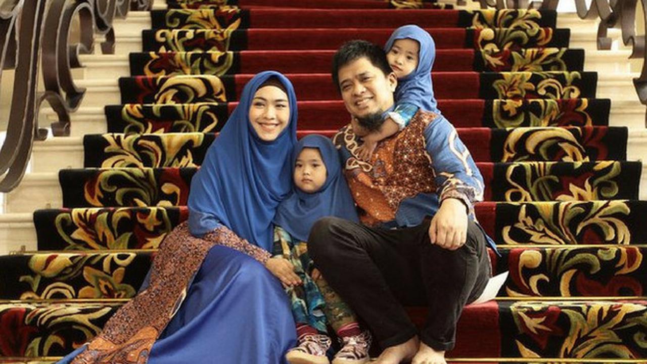 Keluarga Oki Setiana Dewi