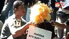 Rekonstruksi kasus pemerkosaan lima gadis di bawah umur dengan tersangka Mochammad Davis Suharto atau Si Codet digelar. Reka ulang berlangsung di lima lokasi berbeda.