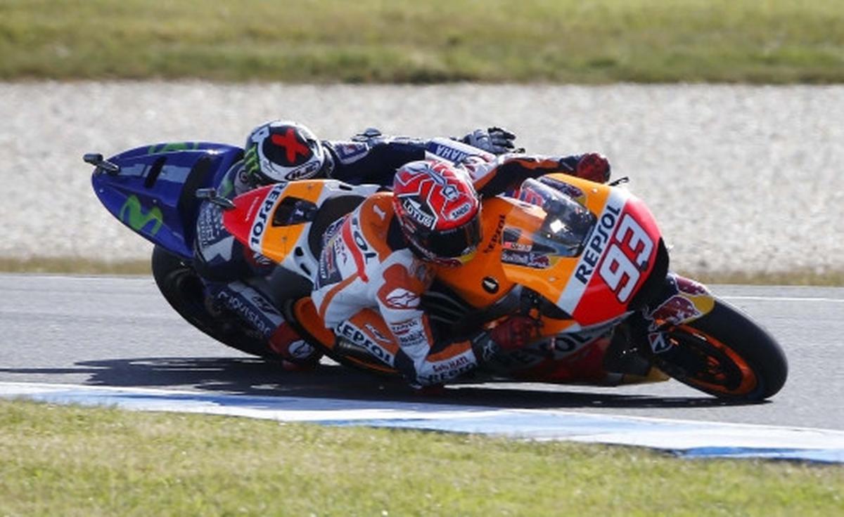 Duel sengit Marquez dan Lorenzo di sirkuit Phillip Island