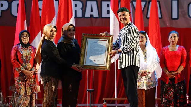Ketika Emak-emak Jawa Timur Beri Mandat ke Ganjar Pranowo