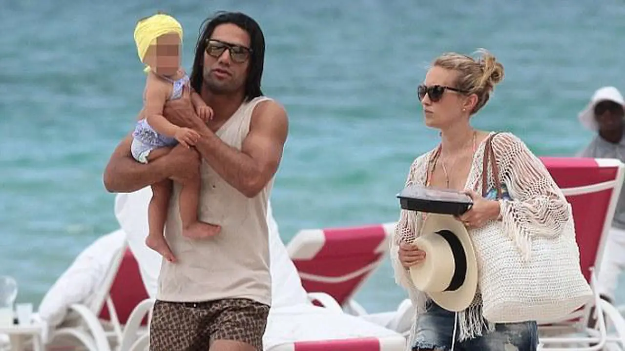 Radamel Falcao liburan di Miami