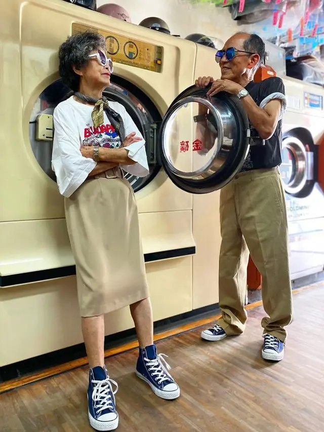 kakek nenek kerap tampil fashionable
