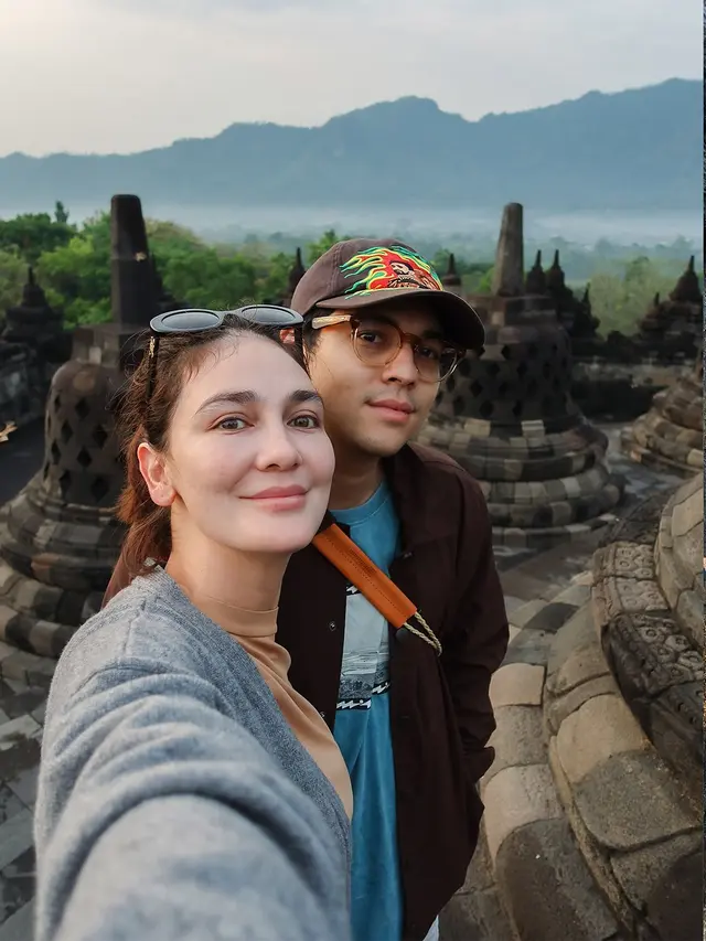 Potret Kedekatan Maxime dan Mertua/ Instagram @lunamaya